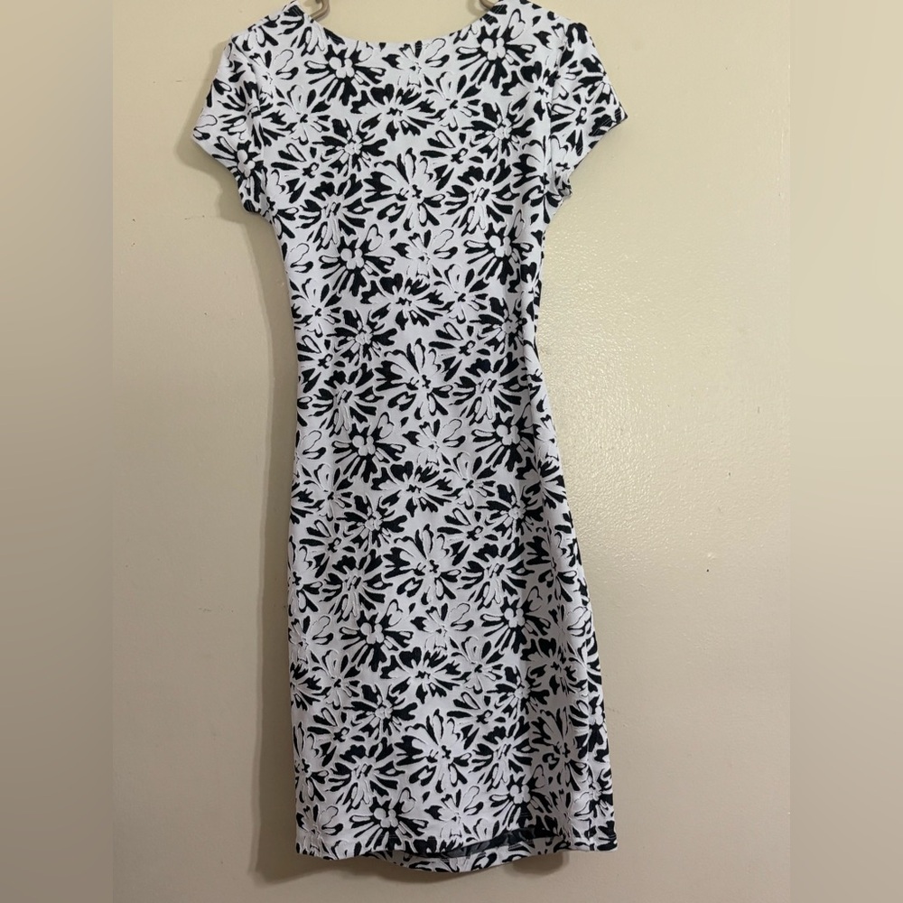 Joseph Ribkoff Monochrome Leaf Pattern Designer Midi Dress Black -White R- $260 - Picture 4 of 8